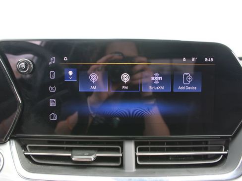 Used 2025 Chevrolet Trax LT image 43