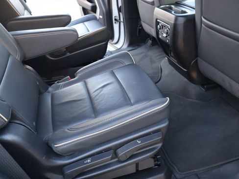 Used 2024 Chevrolet Tahoe Premier image 26