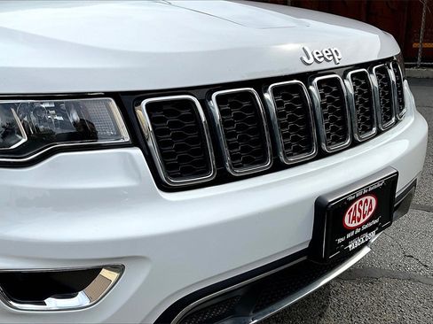 Used 2021 Jeep Grand Cherokee Limited image 33