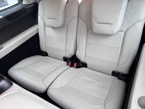 Used 2018 Mercedes-Benz GLS 450 GLS 450 w/ Premium Package image 22