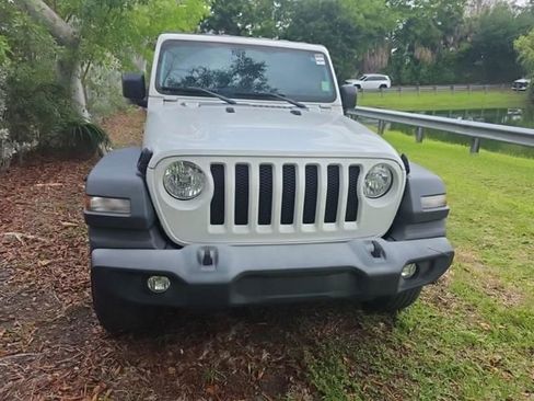 Used 2023 Jeep Wrangler Unlimited Sport AWD/4WD image 5