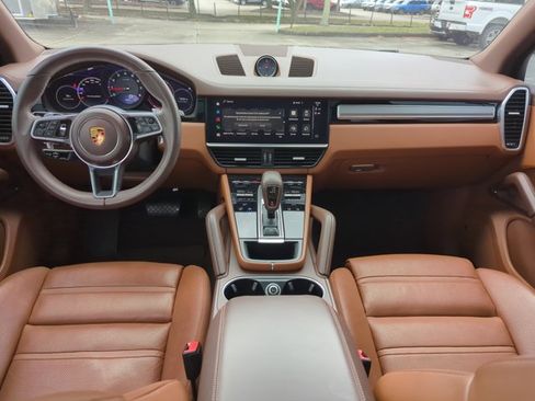 Used 2023 Porsche Cayenne image 20