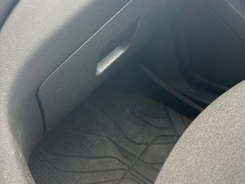 Used 2022 Chevrolet Equinox LT image 19