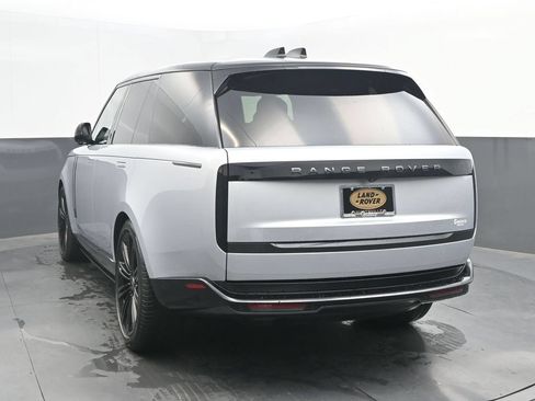 Used 2024 Land Rover Range Rover SE AWD/4WD image 6