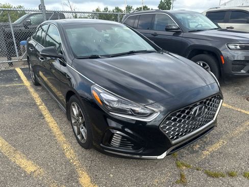 Used 2018 Hyundai Sonata Limited FWD image 25