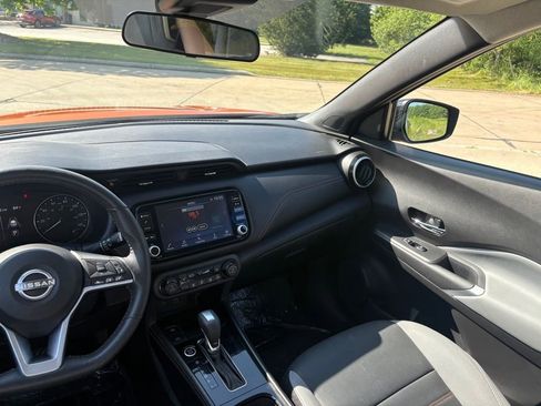 Used 2023 Nissan Kicks SR w/ SR Premium Package FWD image 43