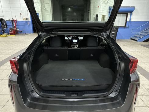 Used 2017 Toyota Prius Prime Plus image 11