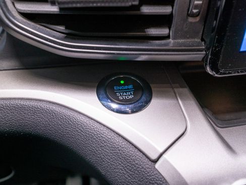 Used 2020 Ford Explorer XLT w/ Comfort Package image 28