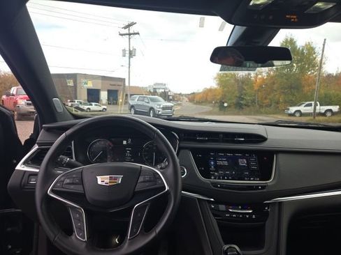 Used 2025 Cadillac XT5 Premium Luxury image 20