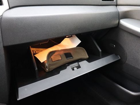 Used 2009 Jeep Grand Cherokee Laredo image 38