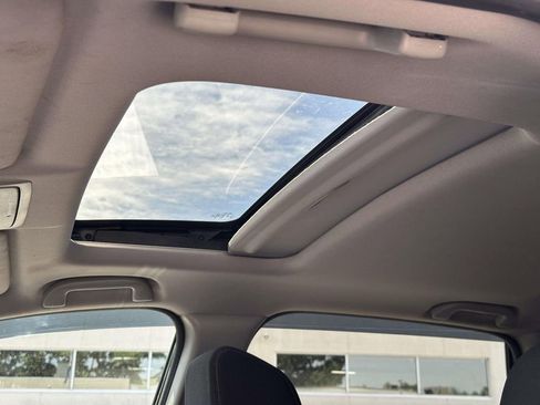 Used 2022 Honda CR-V EX image 18