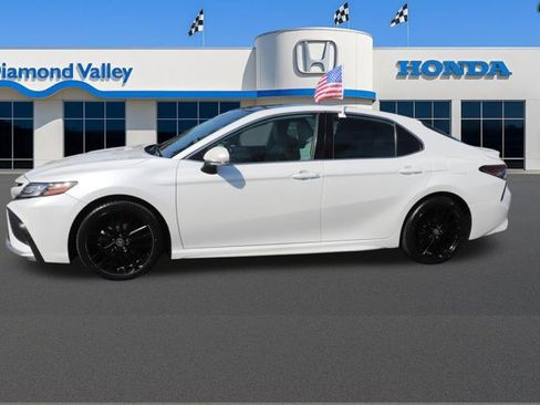 Used 2021 Toyota Camry XSE image 8