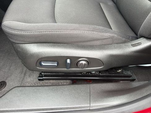 Used 2024 Chevrolet Malibu LT FWD image 15