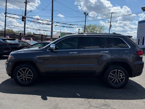 Used 2020 Jeep Grand Cherokee Limited image 2