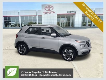 Used 2025 Hyundai Venue SEL