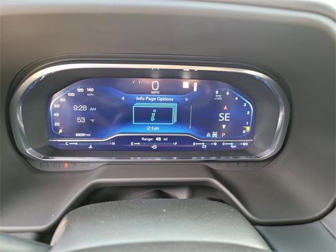 Used 2022 Chevrolet Tahoe Z71 w/ Z71 Off-Road Package image 31