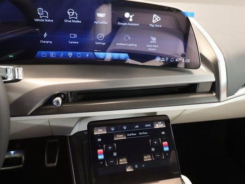 New 2026 Cadillac Vistiq Sport image 18