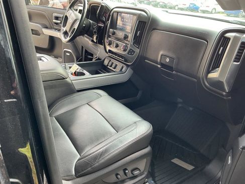 Used 2018 Chevrolet Silverado 1500 LTZ Z71 w/ LTZ Plus Package AWD/4WD image 20