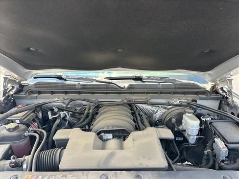 Used 2018 Chevrolet Silverado 1500 LT w/ All Star Edition AWD/4WD image 29