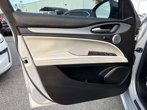 Used 2020 Alfa Romeo Stelvio Ti Sport w/ Quick Order Package 22S Sport image 21