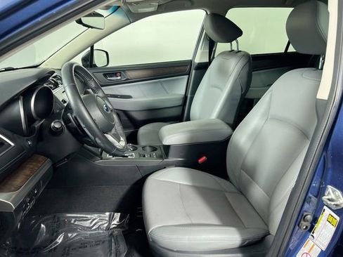 Used 2019 Subaru Outback 3.6R Limited AWD/4WD image 12