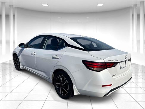 Used 2024 Nissan Sentra SV FWD image 7
