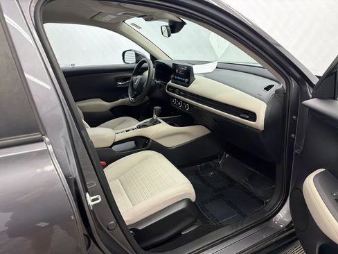 Used 2025 Honda HR-V LX image 13