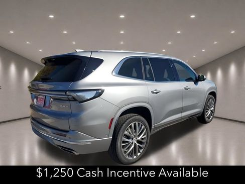 New 2026 Buick Enclave Avenir w/ Super Cruise Package FWD image 9