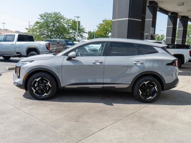 Certified 2026 Kia Sportage EX AWD/4WD image 4