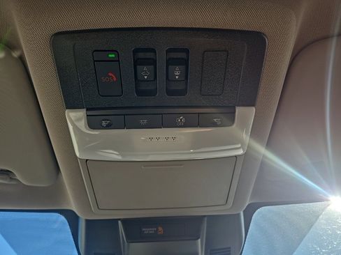 New 2026 Nissan Pathfinder SL image 23