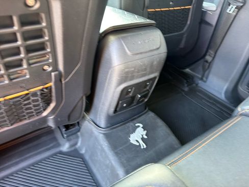 Used 2022 Ford Bronco Badlands w/ Sasquatch Package AWD/4WD image 34