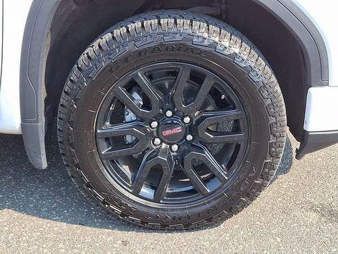 Used 2022 GMC Sierra 1500 Elevation w/ Elevation Premium Package AWD/4WD image 29