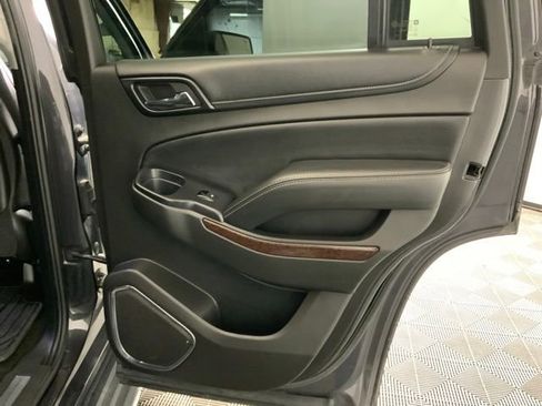 Used 2016 GMC Yukon SLT w/ Open Road Package AWD/4WD image 32
