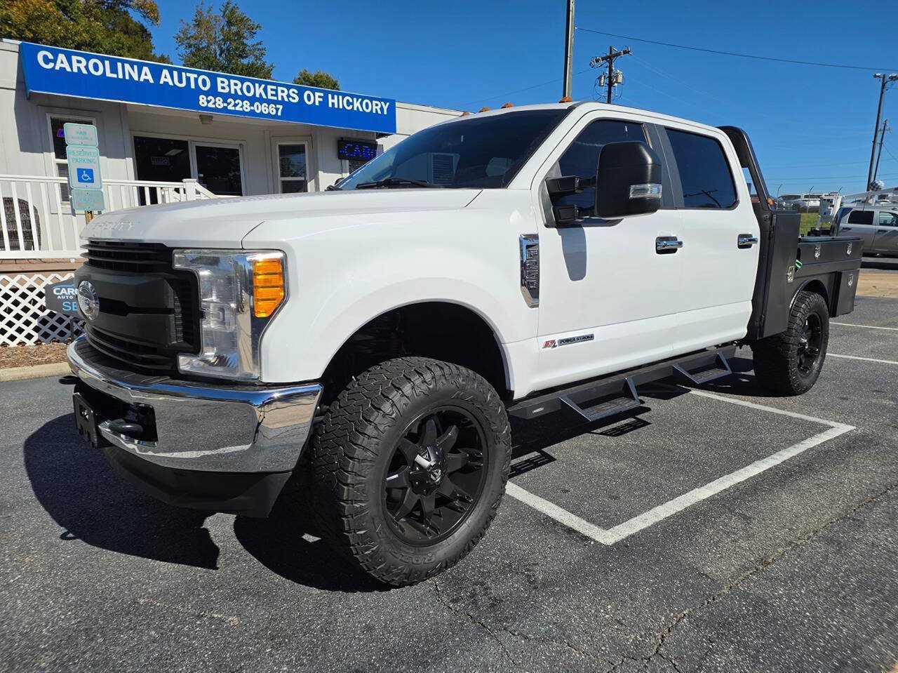Used 2017 Ford F250 XL w/ Power Equipment Group AWD/4WD image 2