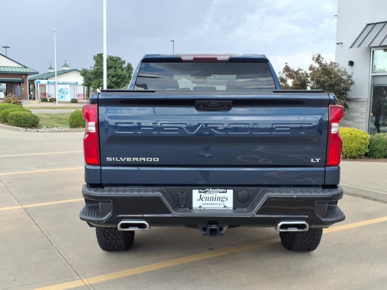 Used 2023 Chevrolet Silverado 1500 LT Trail Boss w/ Protection Package AWD/4WD image 4