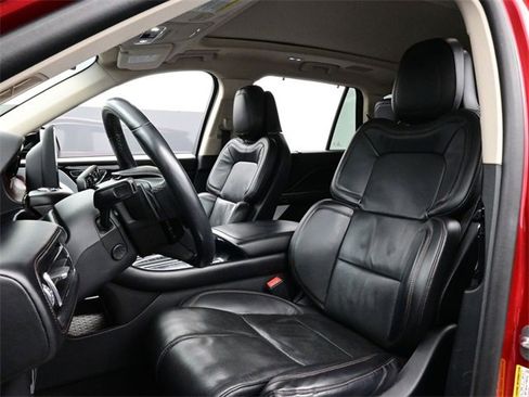 Used 2021 Lincoln Aviator Reserve w/ Equipment Group 202A image 5