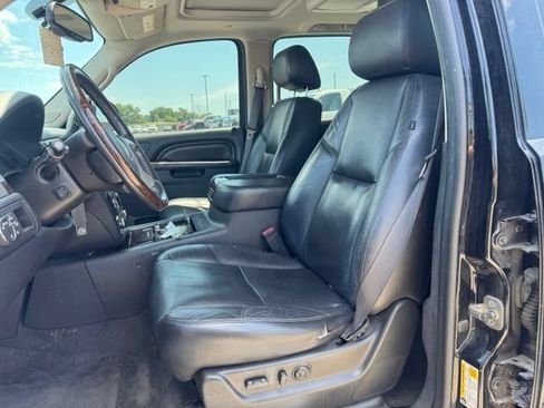 Used 2011 GMC Yukon XL Denali AWD/4WD image 10