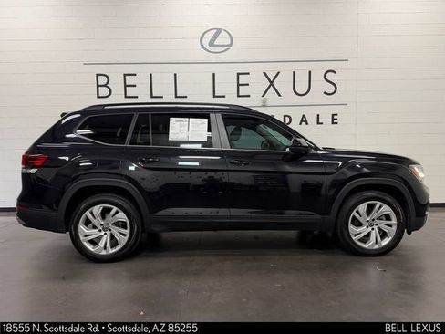 Used 2021 Volkswagen Atlas SE FWD image 3