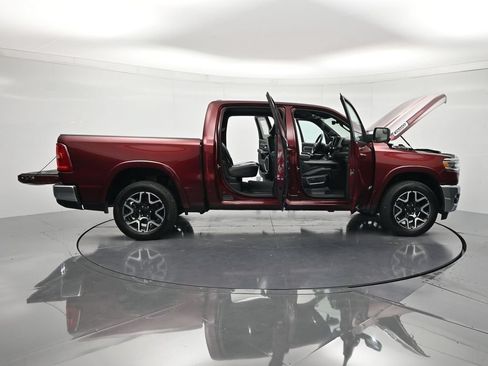 Used 2025 RAM 1500 Laramie AWD/4WD image 47
