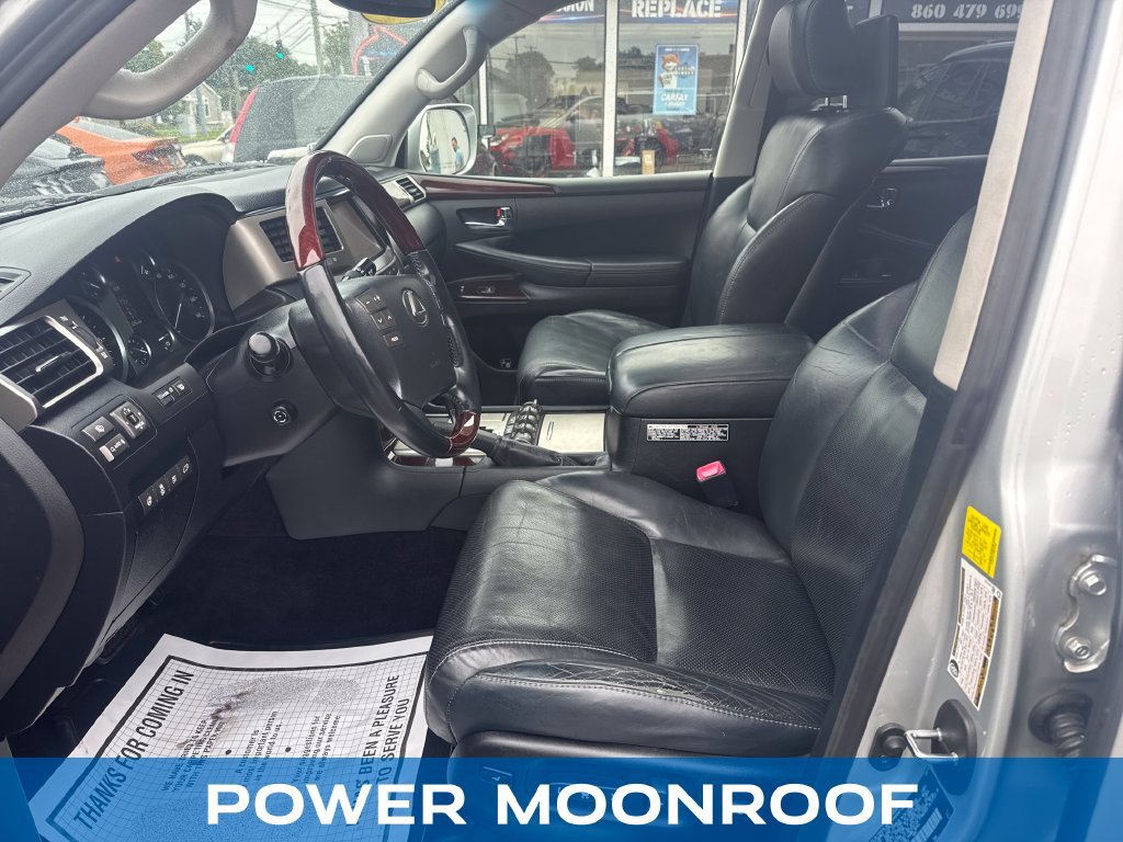 Used 2014 Lexus LX 570 4WD w/ Luxury Package image 10