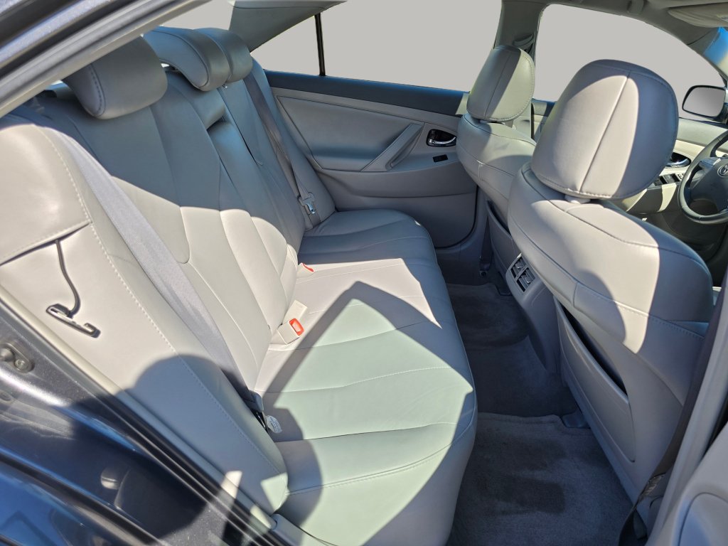 Used 2009 Toyota Camry Hybrid w/ Upgrade Pkg w/ Navigation FWD image 45