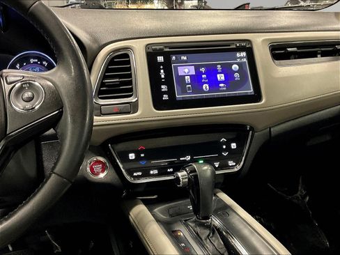 Used 2017 Honda HR-V EX-L image 9