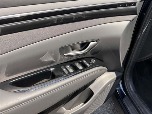 Used 2024 Hyundai Tucson Limited image 13