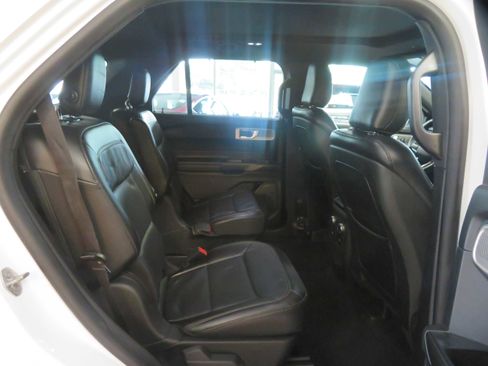 Used 2020 Ford Explorer Limited AWD/4WD image 21