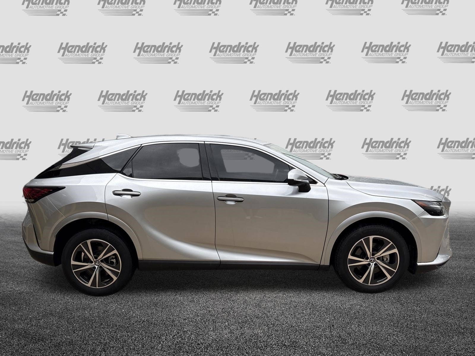 Used 2024 Lexus RX 350 FWD w/ Technology Package image 11