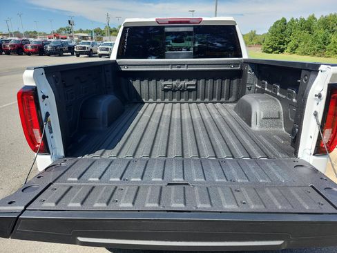 Used 2026 GMC Sierra 1500 SLT w/ SLT Premium Plus Package AWD/4WD image 14