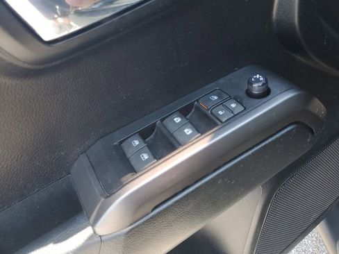 Used 2021 Toyota Tacoma TRD Sport AWD/4WD image 19