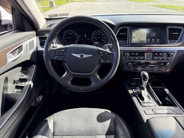 Used 2017 Genesis G80 3.8 AWD/4WD image 20