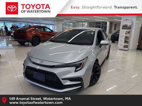 Certified 2024 Toyota Corolla SE FWD image 1