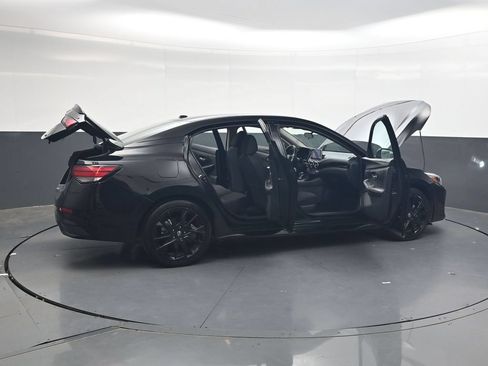 Used 2025 Nissan Sentra SR w/ Midnight Edition FWD image 47